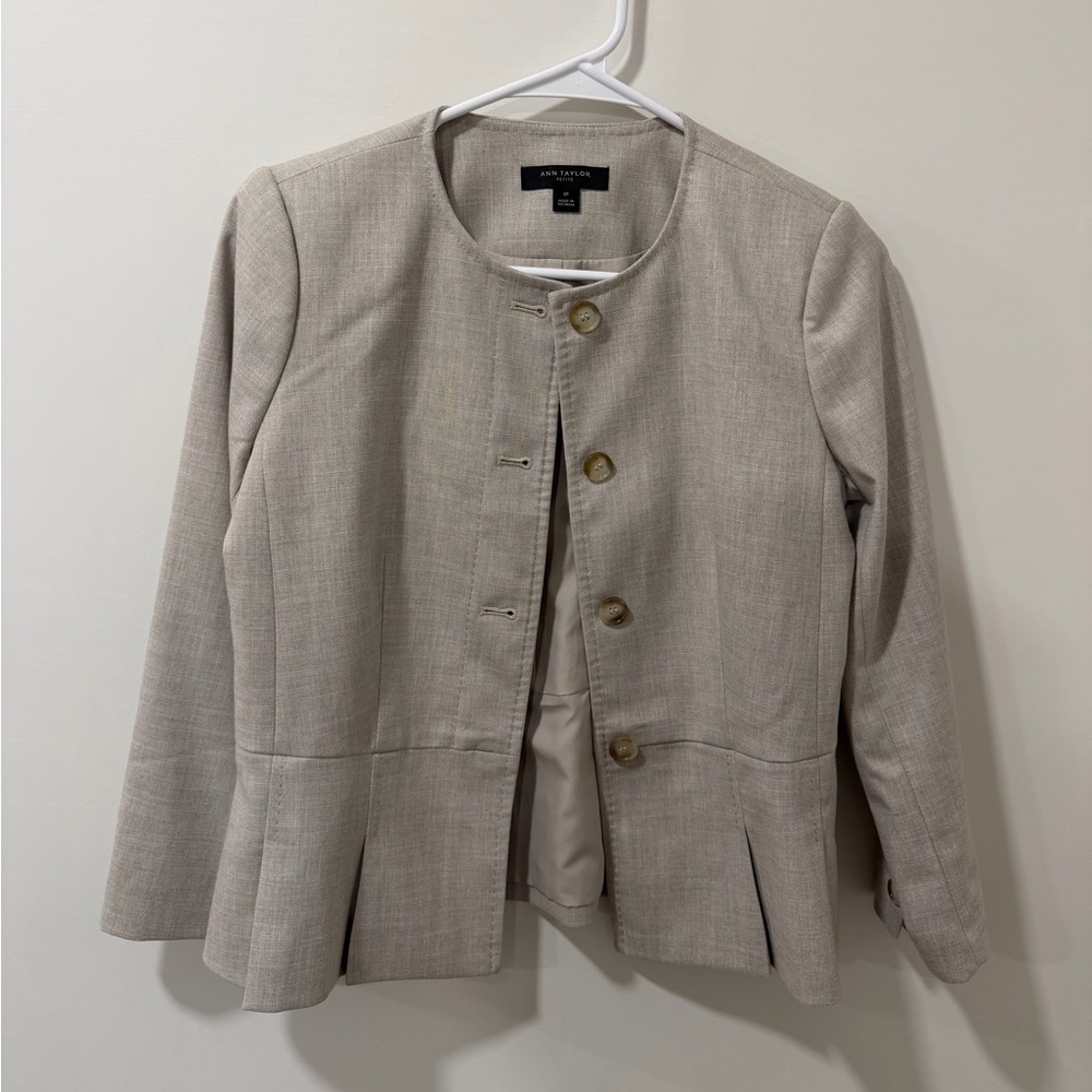 NWOT Ann Taylor Peplum Blazer
